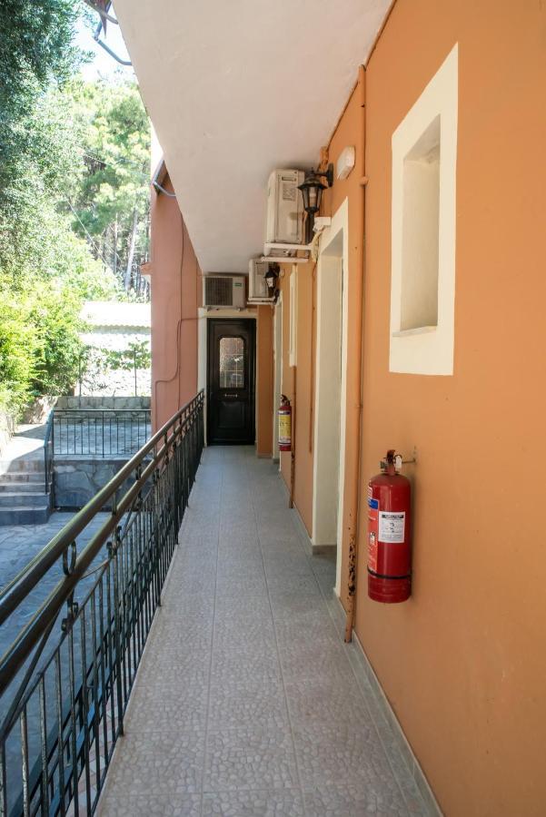 Empress Corfu Apartment Perama  Ngoại thất bức ảnh